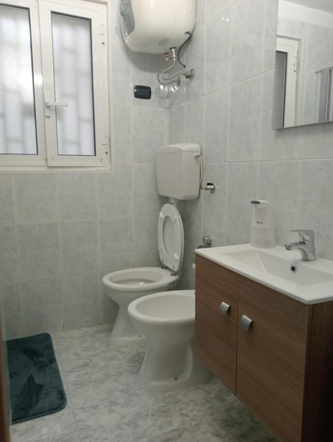 Fra Sole E Stelle Apartment Bari Ngoại thất bức ảnh