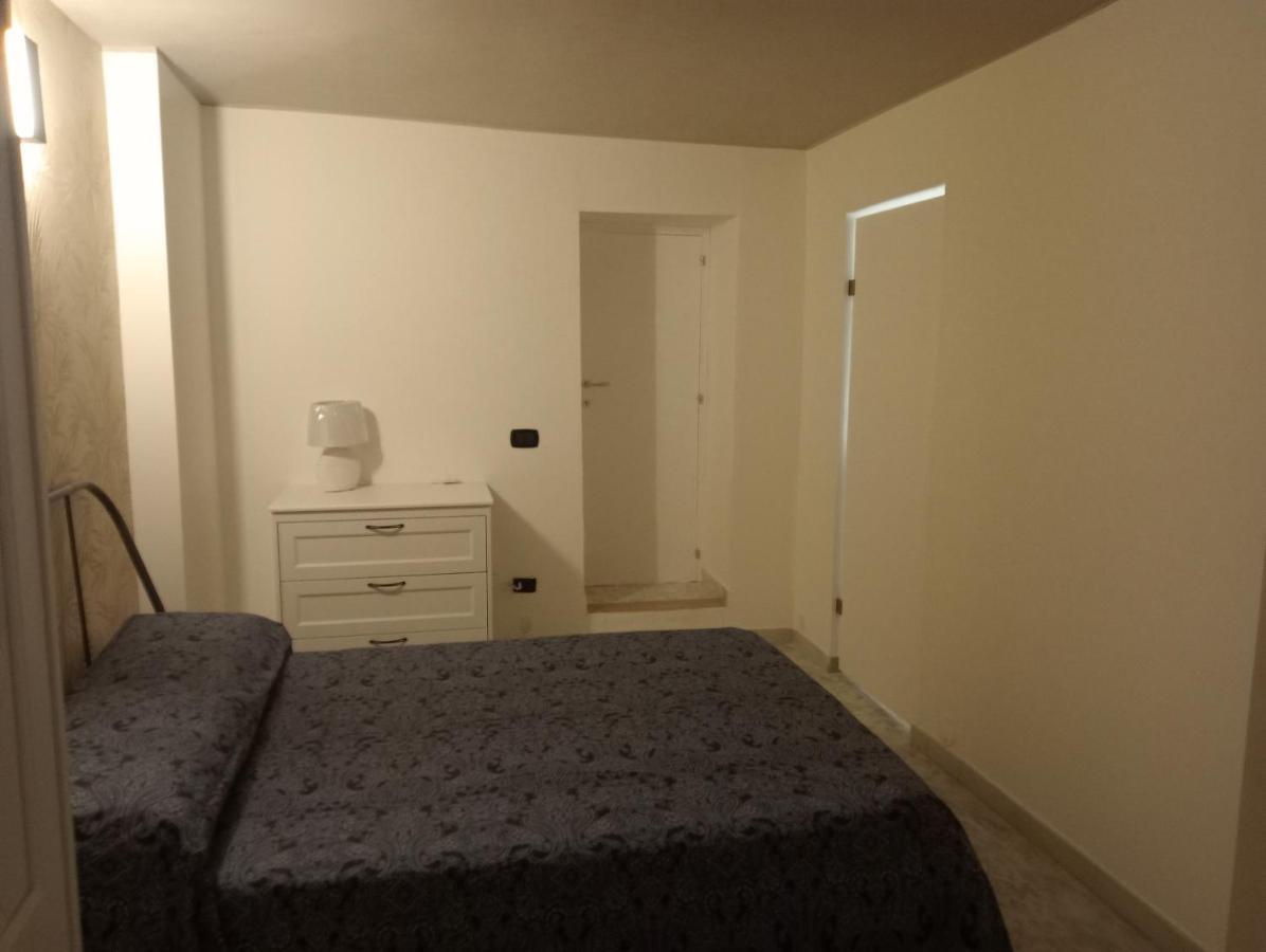 Fra Sole E Stelle Apartment Bari Ngoại thất bức ảnh